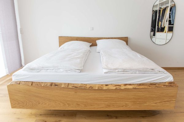 Doppelbett aus Eiche Modernes Bett vom Schreiner