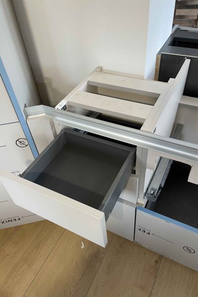 Spezialgrößen: Bei dieser Küche ist jedes Möbelstück individuell gefertigt