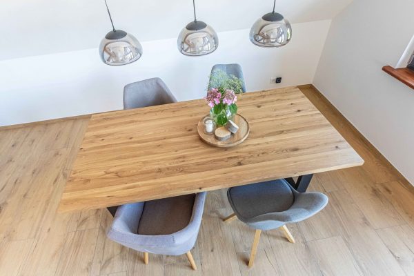 Esstisch aus Eichenholz