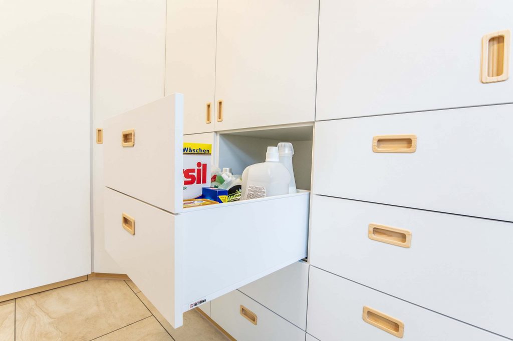 Hauswirtschaftsraum Schubladen