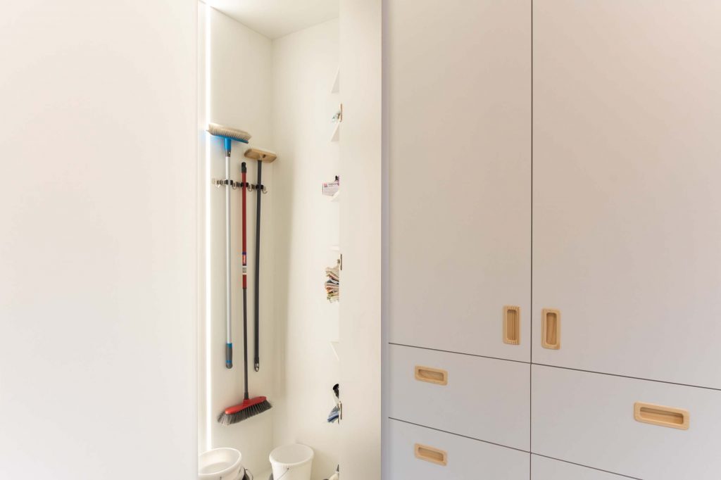 Hauswirtschaftsraum Besenkammer