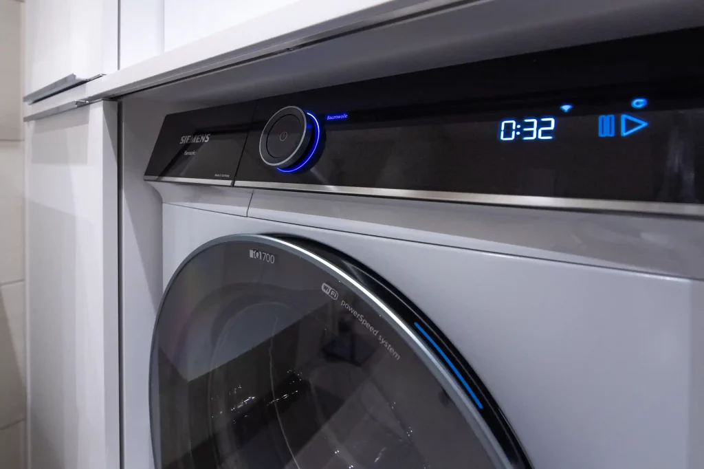 Waschmaschinenschrank mit Schiebetür